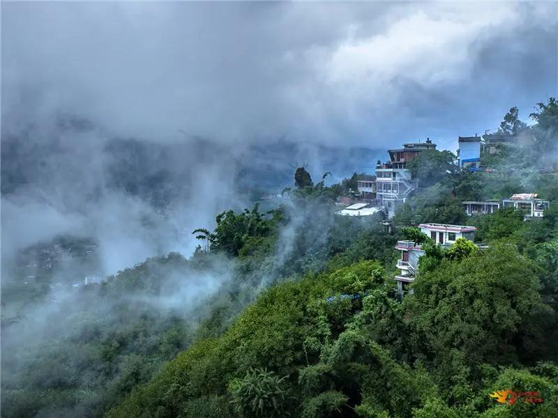 双柏（石咢）嘉初秋景色美若仙境