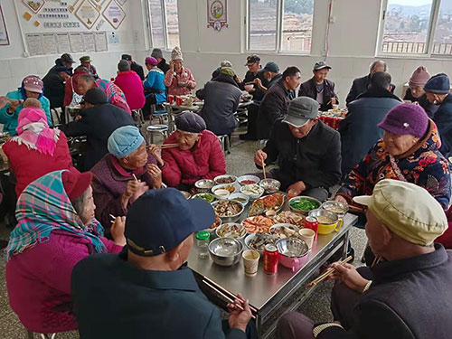 李绍德：罗婺彝族杀猪饭